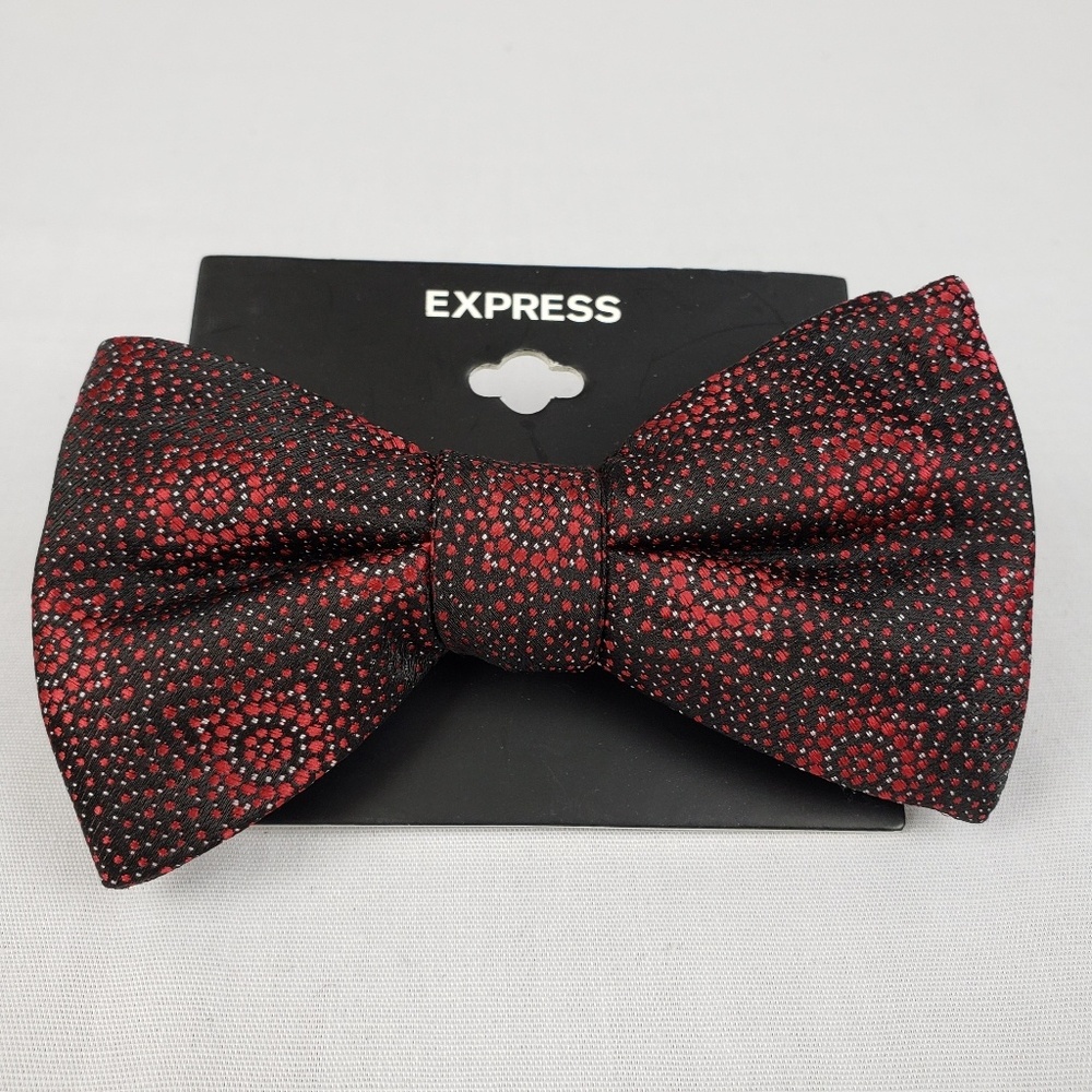 Express Bow Tie